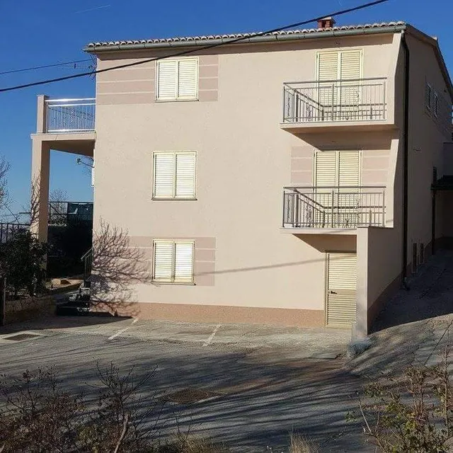 Lantana ex Villa Americana Apartments