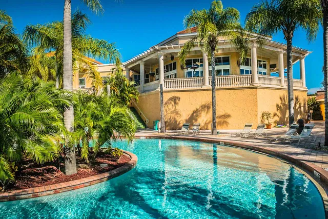 Caliente Club & Resorts