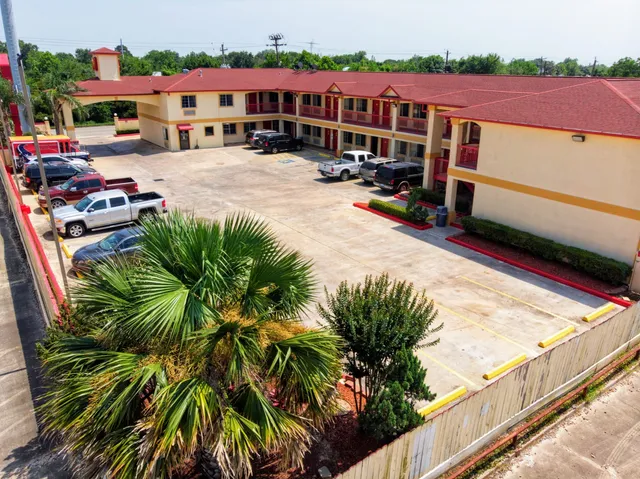 Palace Inn 610 & MLK