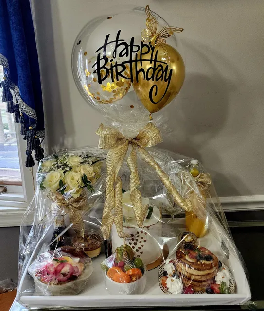 Caro and Betty giftshop