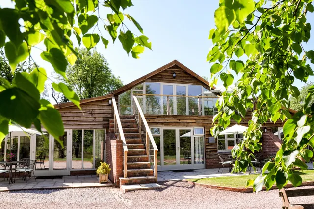 Elmbridge Holiday Cottages