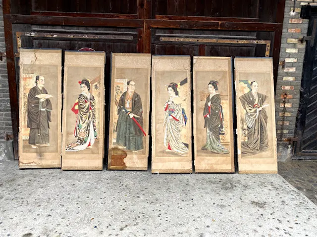 Antik-Unique Vintage-Café&Store