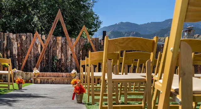 Red Rocks Barn - Wedding Venue & Event Center