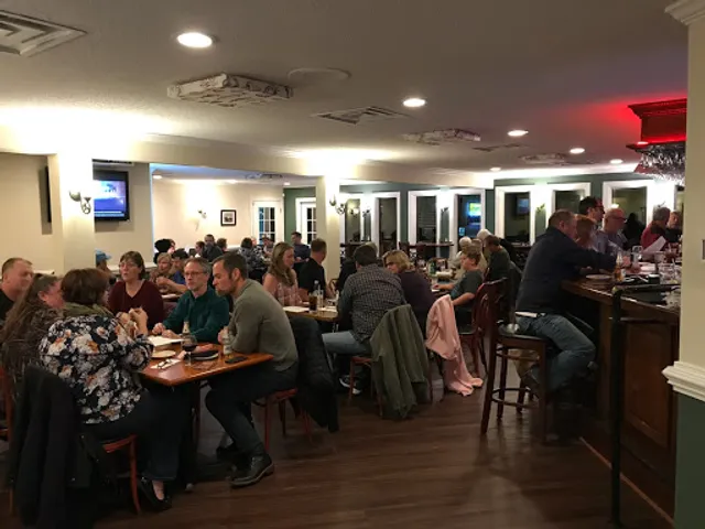 NINETEEN Restaurant Bar And Banquet