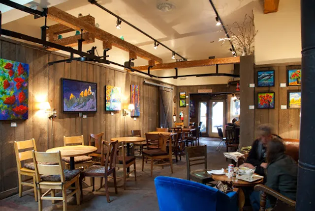 Lake Country Radio Cafe