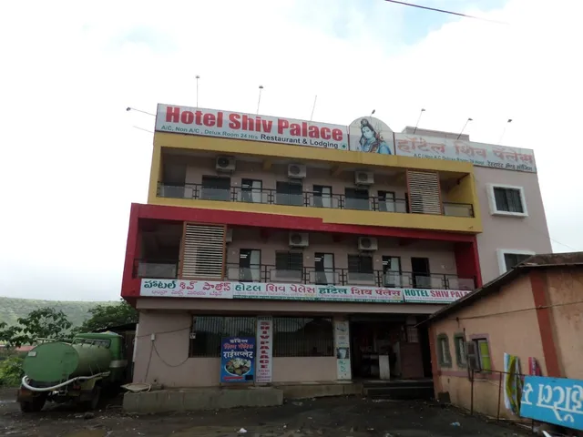 HOTEL SHIV PALACE