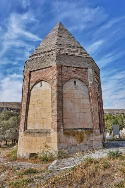 Selime Sultan Türbesi