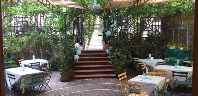 IL CORTILE di Giancarlo Galasso
