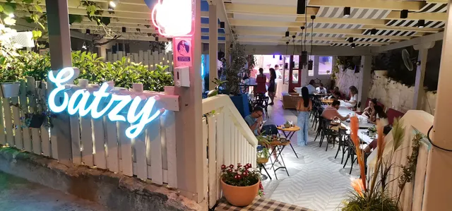Eatzy - Grill & Casual Food Restaurant