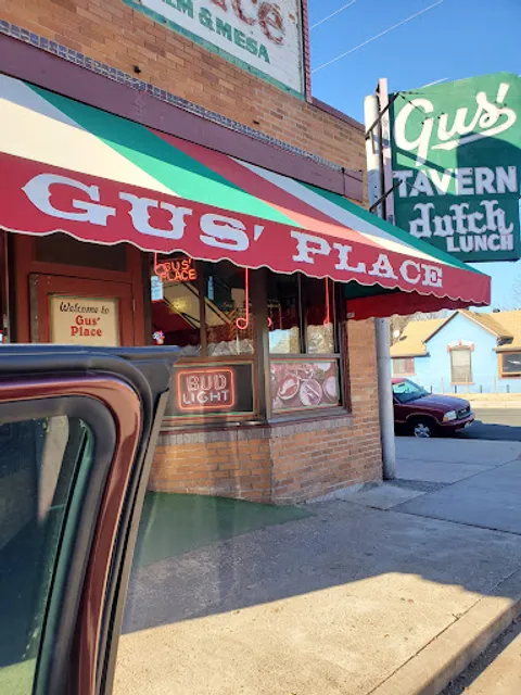 Gus' Tavern