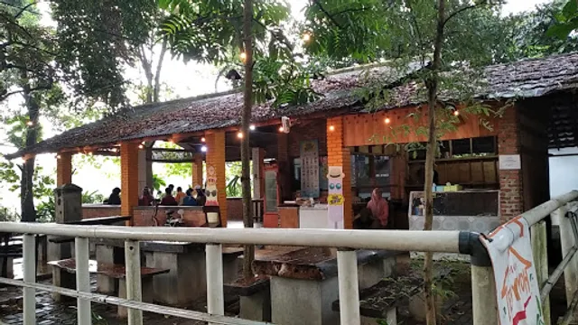 Restoran Teh Yoyoh