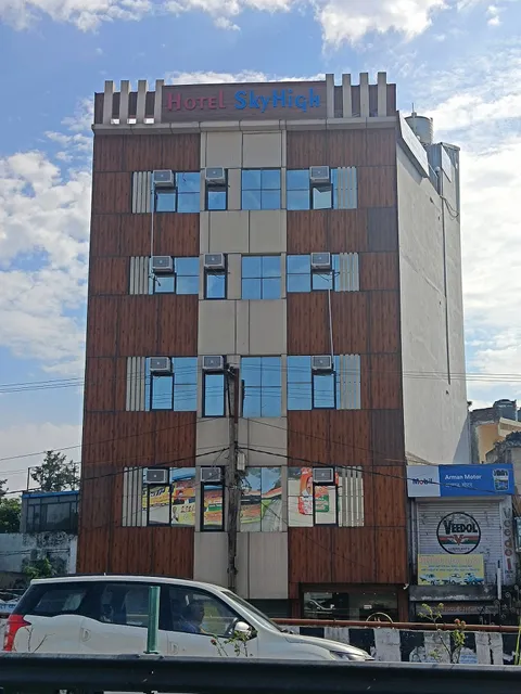 Hotel Sky High By T And M Hotels - Best Budget Hotels | Family Hotels in Haridwar