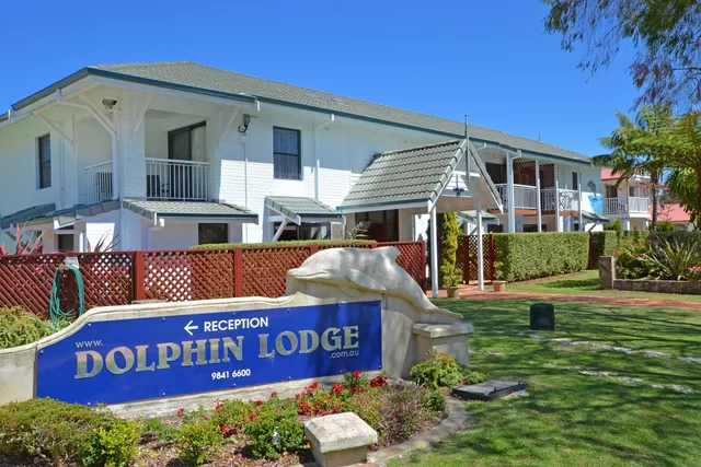 Dolphin Lodge Albany
