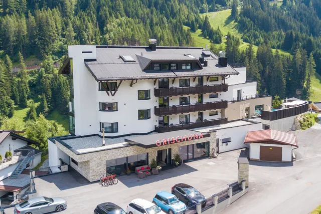 Hotel Grischuna - Part of Heart Hotels