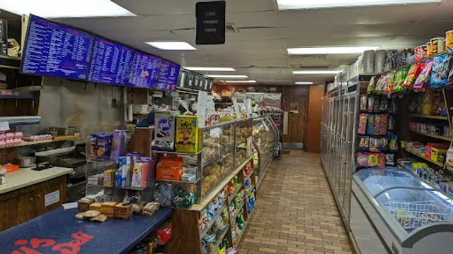 Rocky's Millwood Deli
