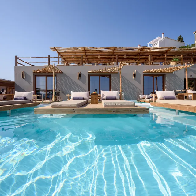 Aletri Swim Up Boutique Hotel