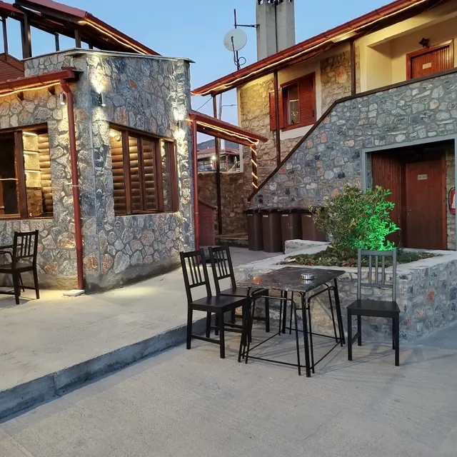 Ξενώνας Εξοχικό