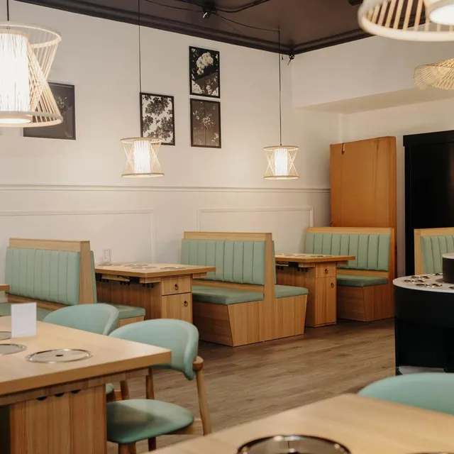 Hula Pot - Hawaiian Barbecue and Hot Pot