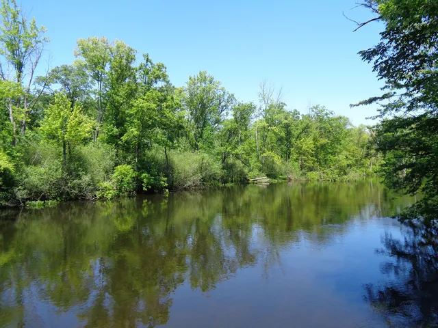 Village Trailhead Parking - Hamburg