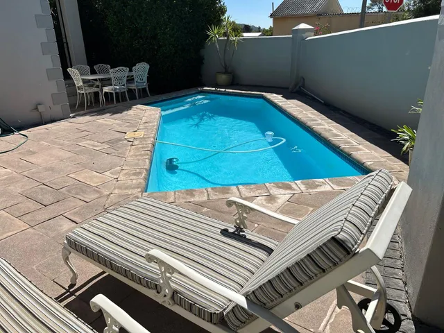 Lemon Tree Cottage Charming Self-Catering Cottage