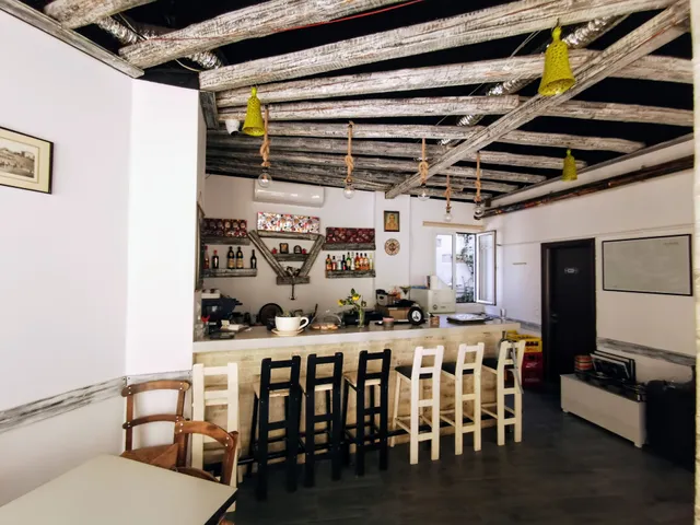 Μιχαήλος Palace