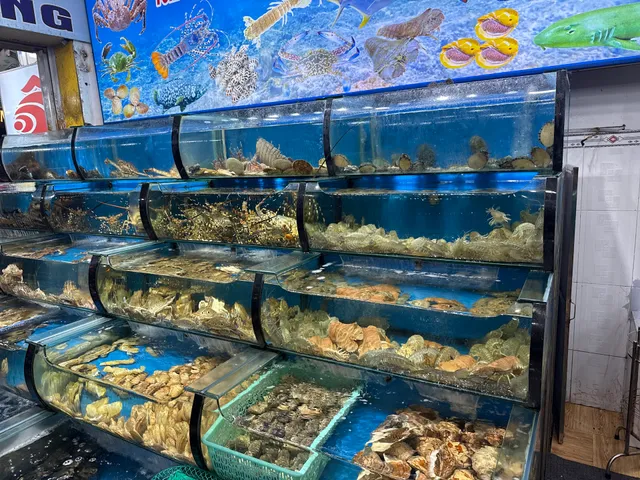 seafood walking street