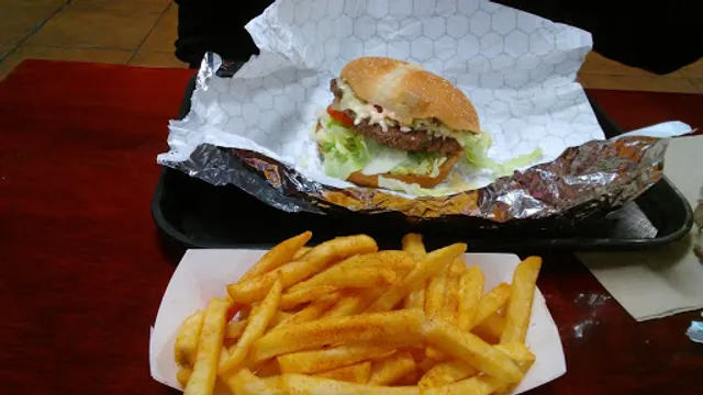 Junior Colombian Burger - South Trail Circle - OBT