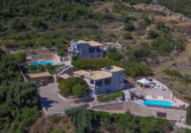 Calm Wave Villas - lefkada - luxury villas, villas, luxury hotels, luxury apartments, summer villa homes