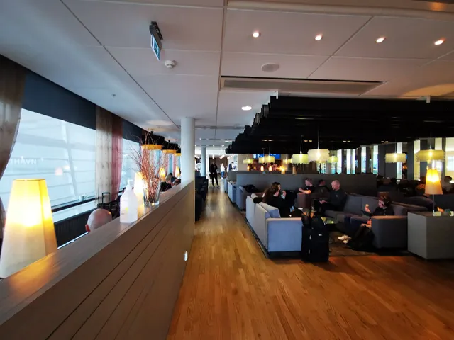 OSL Lounge | International