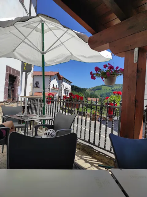 Ezkurra Ostatua| Barranka jatetxea