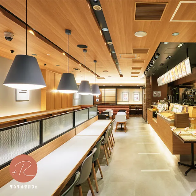 Saint Marc Cafe + R - Diamor Osaka