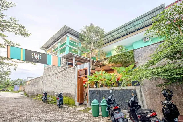 Sans Borobudur Homestay Banyuwangi