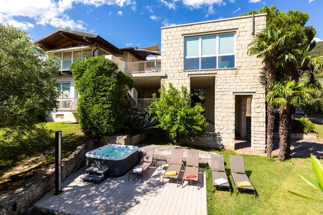 Lake House La Gemma Apartments