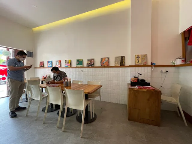 Miehaw bakmi ayam halal