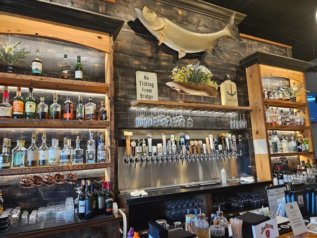 The Ottaray Raw Bar & Taphouse