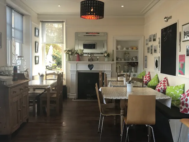 Drumnadrochit Teahouse, Cafe & Gifts