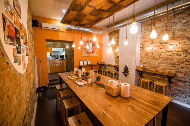 Bamba Marha Burger Bár #OKTOGON