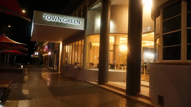 Town Green Buffet and Bar