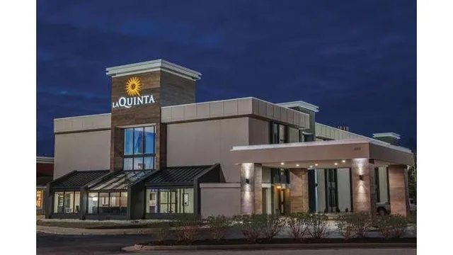 La Quinta Inn & Suites by Wyndham Festus - St. Louis South