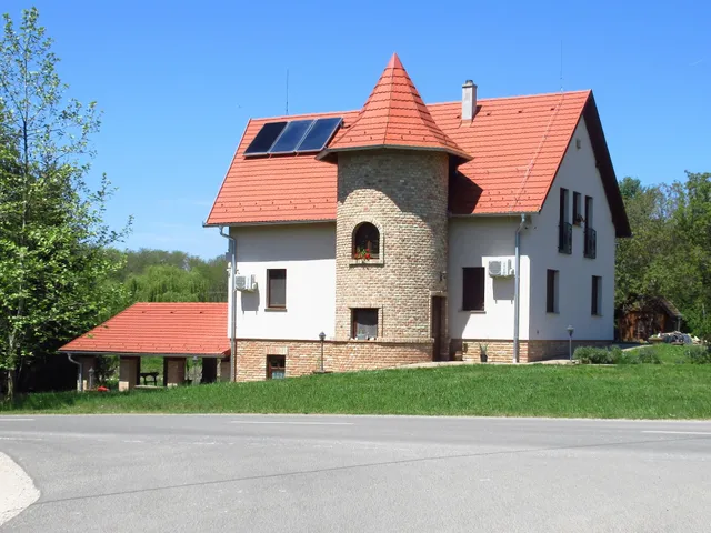 Napraforgó Vendégház