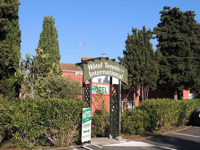 Hôtel Tennis International
