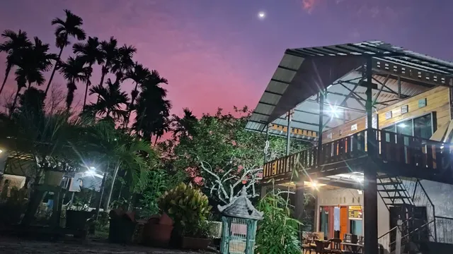 Air Manis Secret Surfcamp