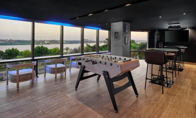 Scores Sport Bar and Restaurant - مطعم و بار سكورز