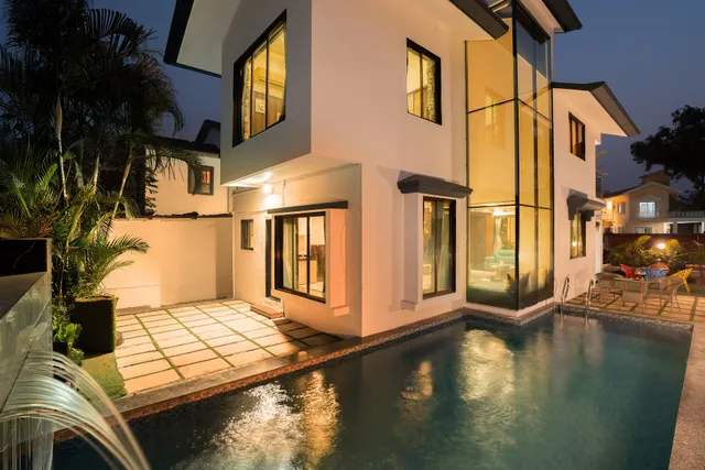 UTOPIA STAYS | Luxe 4BHK Villa with Swimming pool