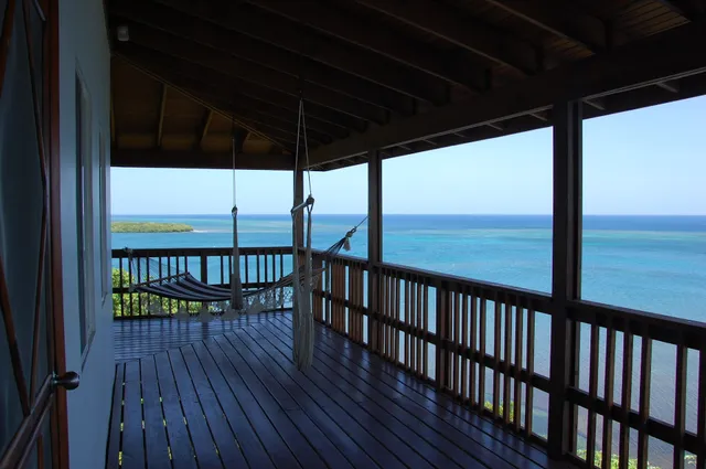 Casa Caribe - Politilly - Roatan