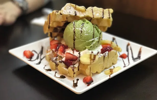 Mango Mango Dessert - East Village