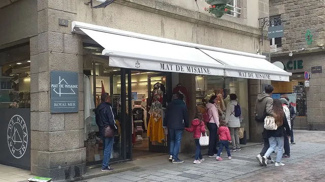 MAT DE MISAINE - MAGASIN BLEU MARINE -