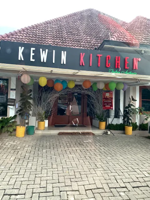 KEWIN Cafe & Dine