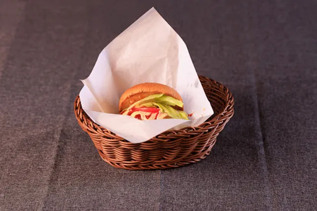 アミューズメントバー Re Lien(リリアン)