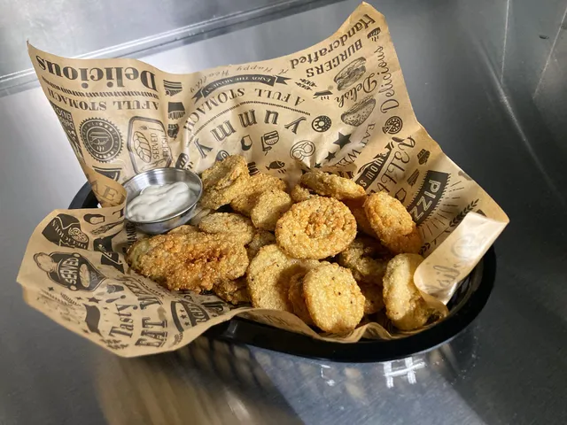 Lake Michigan Beach Ice Cream & Eatery